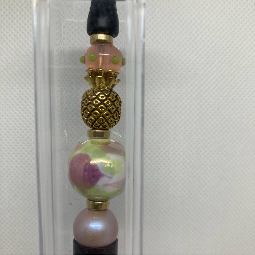 Hand Beaded Pen w/Display Box and Two Ink Refills